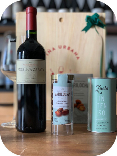 Caja Navideña Angélica Zapata + Copa Cristal, Oliva, Dulces 0