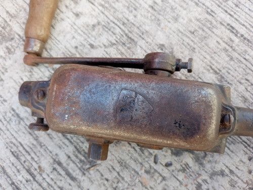 Antiguo Taladro Manual De Pecho Peugeot Funcionando 1