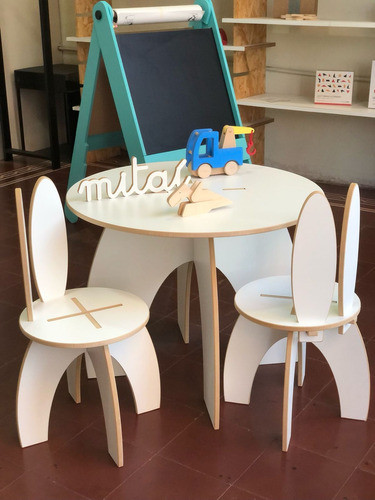Juego De Mesa Y Sillas Para Niños 1