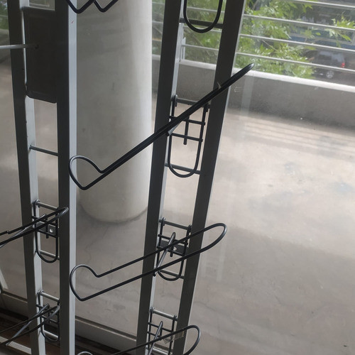 Son Dos Escaleras Exhibidoras 1.80 Sin Base Con Soportes 1