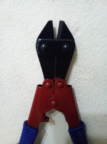 Alicate Tijera Corta Alambres 8'' Profesional 1