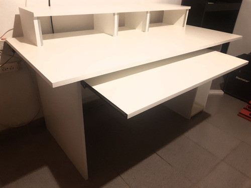 Muebles Para Estudios De Grabacion! 1