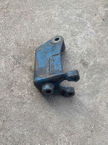 Soporte Trasero Fundición Para Bomba Hidráulica Ford Falcon 0