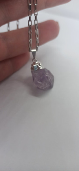 Dije En Amatista En Bruto Con Cadena De Acero Quirúrgico 1