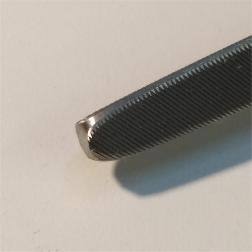 Lima De 3 Esquinas P/ Perfilado & Coronado De Trastes Takiri 1