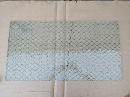 Vidrio Alambrado Interno Entretejido 76.5 X 41cm (quebrado) 1