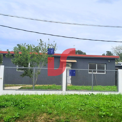 Hermosa Casa Grande En Colonia Nicolich 0