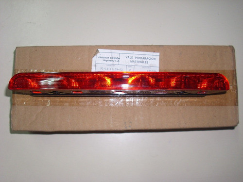 Faro De Stop Porton Trasero Peugeot 207 4 Puertas Original 0
