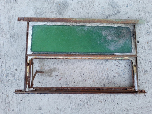 Antiguo Ventiluz De Hierro 60cm Ancho X 40cm Alto 0