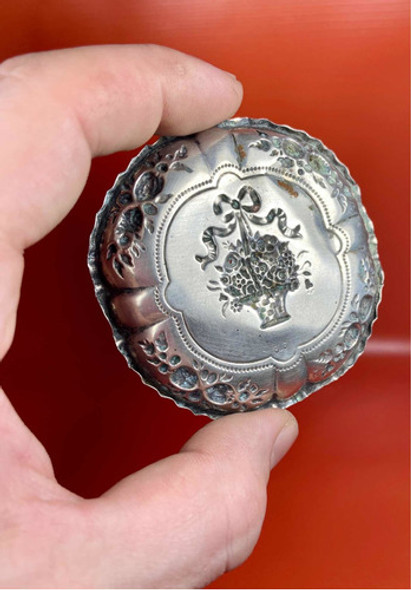 Antiguo Cenicero De Plata 800 Repujada | Motivó Floral 1