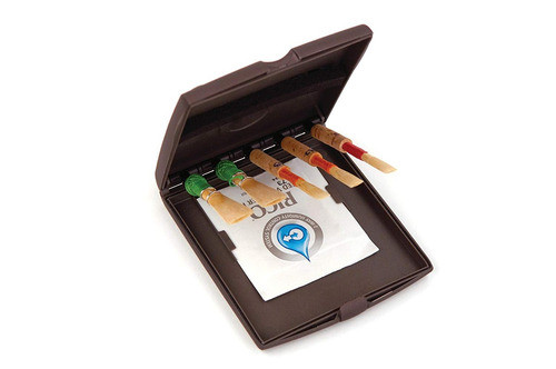 Rico Rvcase05 Reed Storage Case With Humidity Control Pack 1