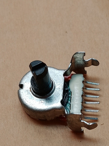 Potenciometro Estereo 50k B Eje De 6 Mm X 11 Mm 1