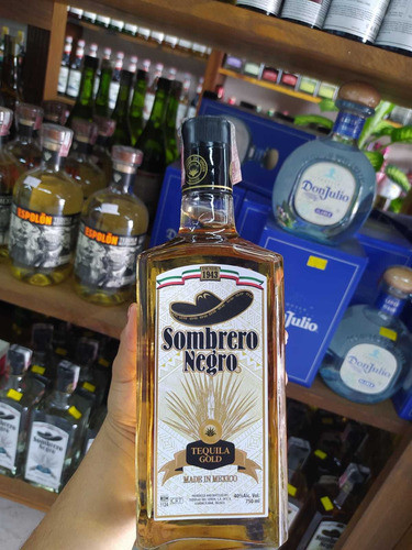 Tequila Sombrero Negro Gold 750ml/ Temperatura Ambiente 1