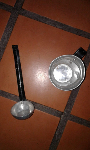 Cucharon Jarrito Aluminio Casa De Muñeca Miniatura Juguete 1