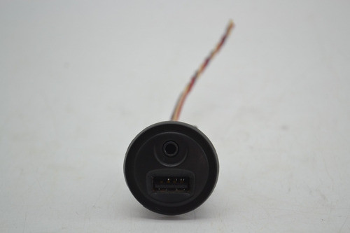 Entrada Usb Auxiliar Console Peugeot 208 2014 Original 0