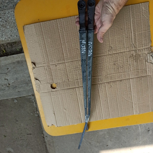 Brazos Limpiaparabrisas Juego Chrysler Neon 1