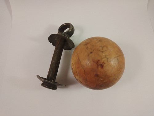 Antigua Bola De Casin Y Pieza Para Engarzado En Boleadora 1