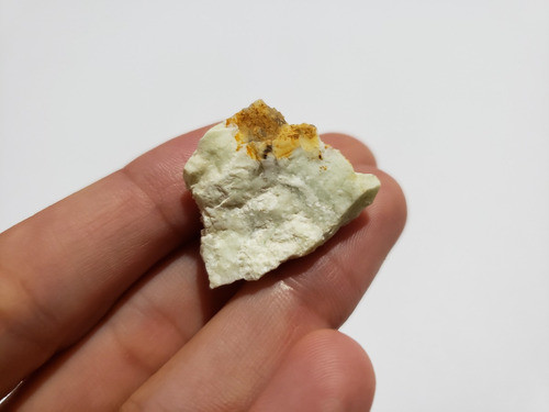 Magnesita Verde Citron Bruta Natural 6 Gramas  - Universo 22 0
