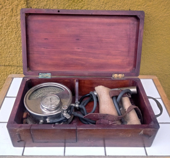 Antiguo Oscilometro Tensiometro Frances Del Doctor Pachon 0
