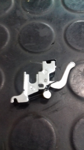 Soporte Prensatela Maquina Coser/panavox 8160/punktal 8120 0