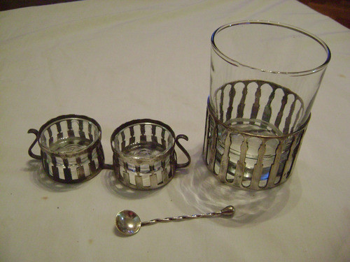 Antiguo Salero,pimentero-vidrio Y Metal Plateado Ver Descrip 1
