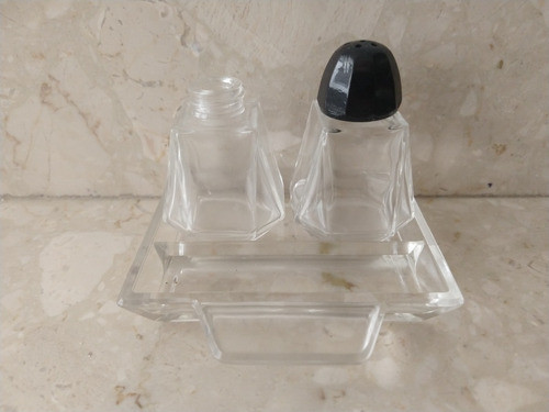 Antigo Saleiro E Pimenteiro Em Cristal Tcheco, C/ Detalhe 1