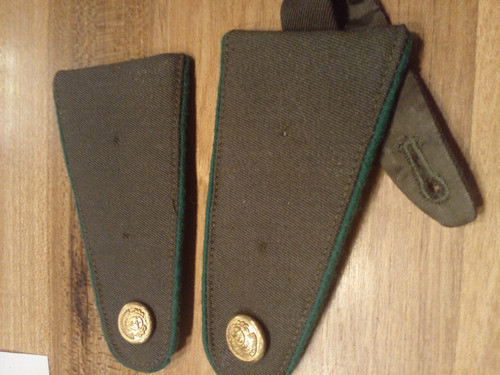 Dos Antiguas Charreteras Militares Caja Militaria 07 0
