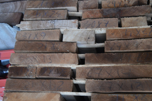 Madera De Laurel De 1 1/2  Y 2 Pulgadas 1