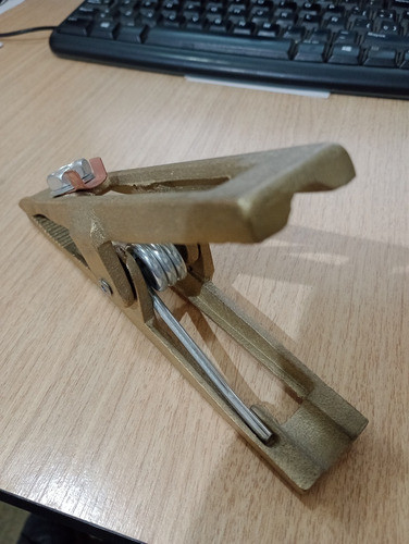 Pinza De Masa 800 Puro Bronce Fundido Robusta Pesada Resorte 1