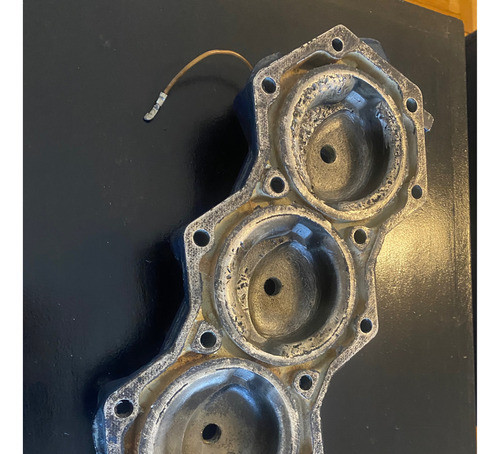 Tapa De Cilindros Evinrude / Jonhson (1983) V6 Con Sensor 1