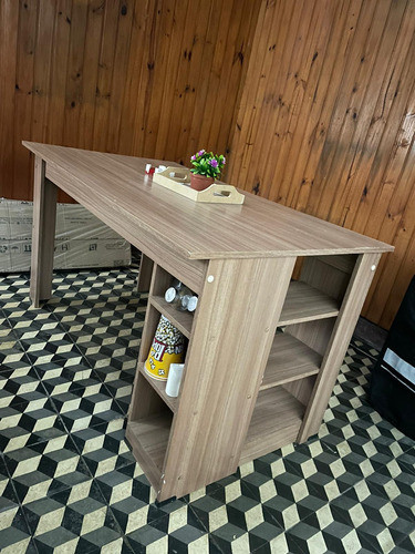 Desayunador Con Estantes 1