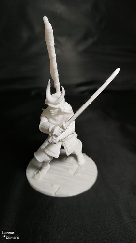 Samurái Mod2 Con Estandarte, Escala 1/9 (20cm), Blanco 1