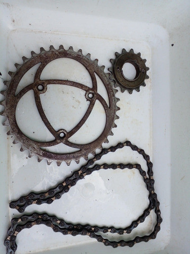 Piñon.plato Corona Y Cadena Inglesas Paso 17 Mm Aprox. Antig 0