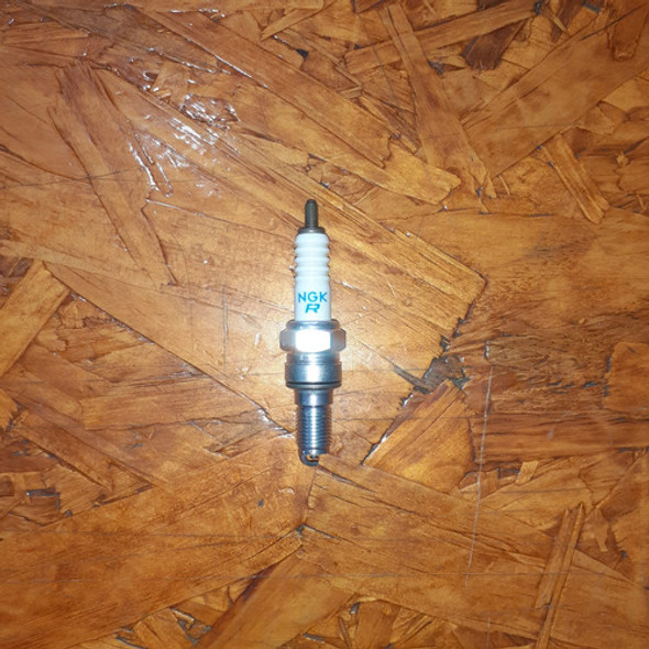 Bujía Cr8eh-9s Ngk Brasil Tornado250 Cb500 Magna750 Riccia M 1