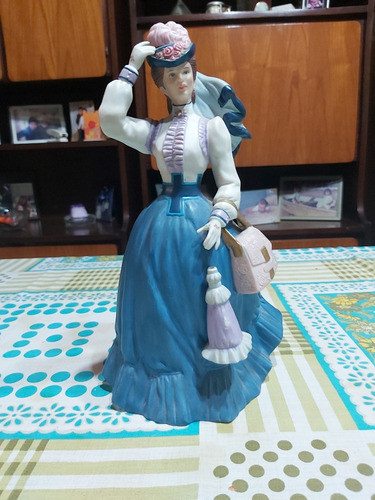 Muñeca Porcelana Mrs. Albee Avon 0