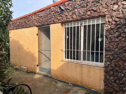 Hermosa Casita En Malvin Nte Frente A Cutcsa 1 Dorm $18.500 1