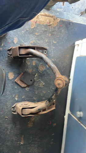 Balança Superior Kia Besta Gs Sem O Suporte 0