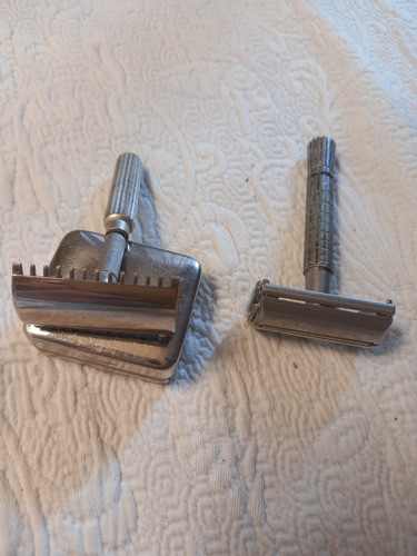 2 Antiguas Afeitadora P Gillette. Una Es Desarmable C Caja 0