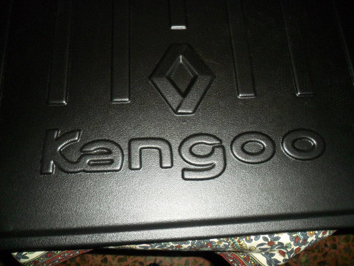 Bandeja Cubre Baul De Kangoo 100x100 Original 1