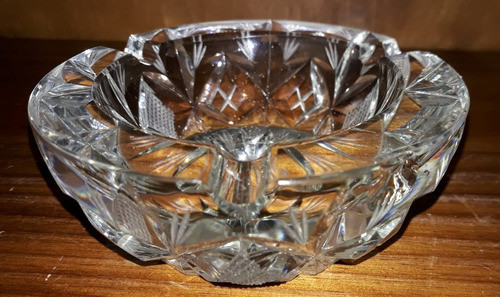 Cenicero Hermoso De Cristal Tallado Y Facetado* 0