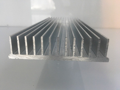 Dissipador De Calor Aluminio 70cm Comp.x10,5cm Larg.x2,5 Alt 1