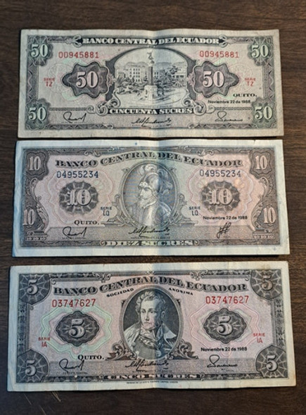 Ecuador X 3 Billetes 5, 10 Y 50 Sucres 1988. Muy Usados!!! 0 Ecuador X 3 Billetes 5, 10 Y 50 Sucres 1988. Muy Usados!!! 0