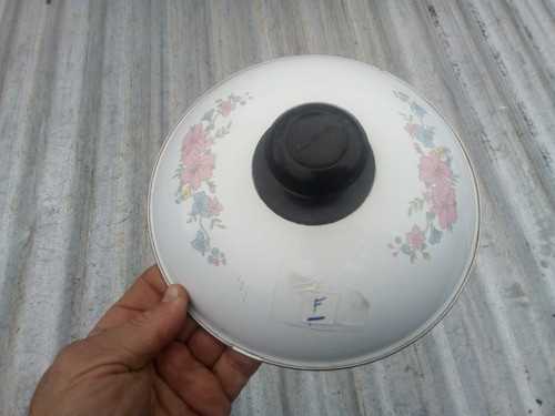 1/2f-vieja Tapa Para Olla Enlozada Blanca 20,6cm Diametro 1