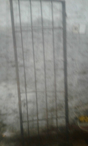 Porton Reja 65 Y Medio Por 192cm Con Detalle Con V 0