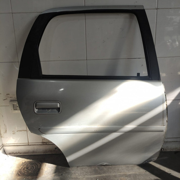 Puerta Trasera Derecha Chevrolet Corsa ---- Grisssss 0
