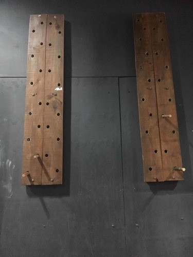 Pegboard Pared Crossfit Box 0