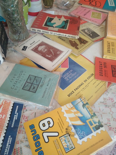 Filatelia 16 Catalogos Sellos Uruguay Y Varios Paises 0