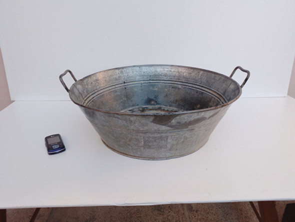 Antiguo Fuenton De Chapa Galvanizada Mediano Con Perdida 0