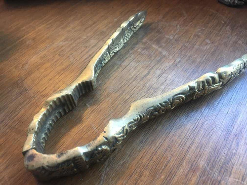 Casca Nueces Antiguo Bronce Perfecto Estado 1