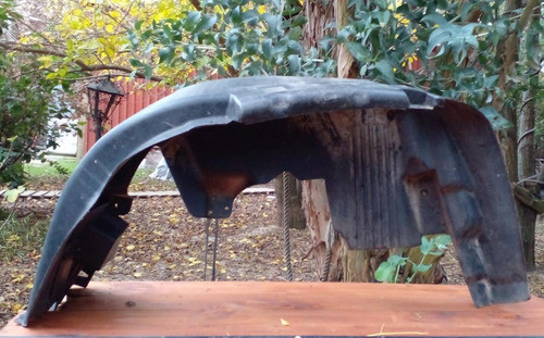 Pasarueda  Plástico Fiat Toro Trasero Derecho 1